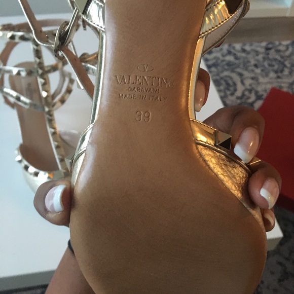 BNIB Valentino Garavani Rock65 Pumps- Size 39 - Picture 2 of 2